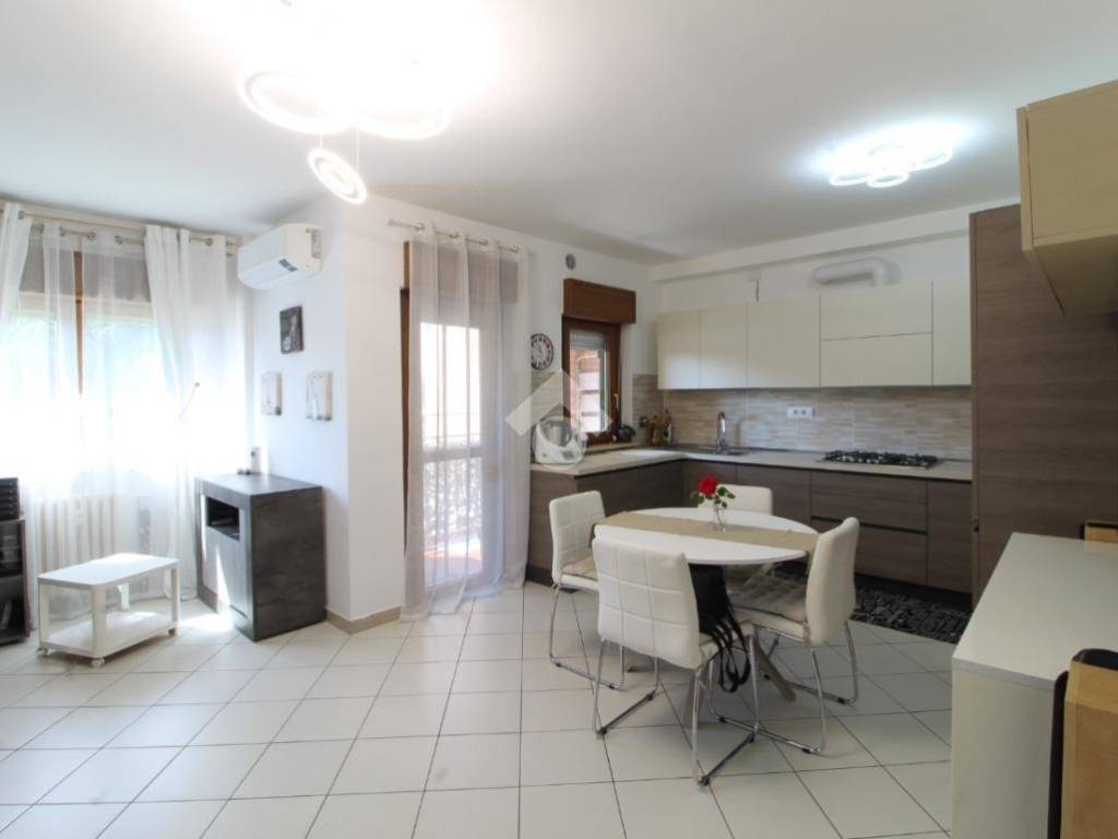 appartamento in vendita a Pianezza in zona Parucco