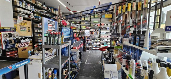 locale commerciale in vendita a Pianezza