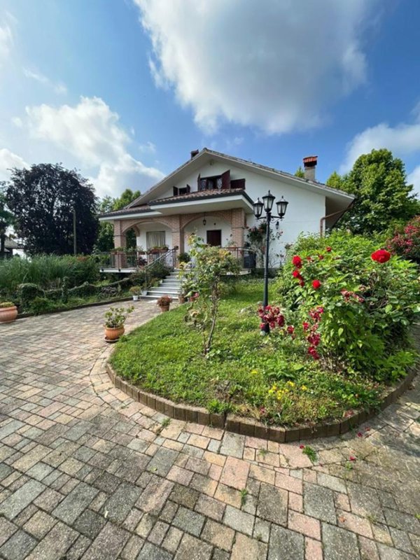 casa indipendente in vendita a Pianezza