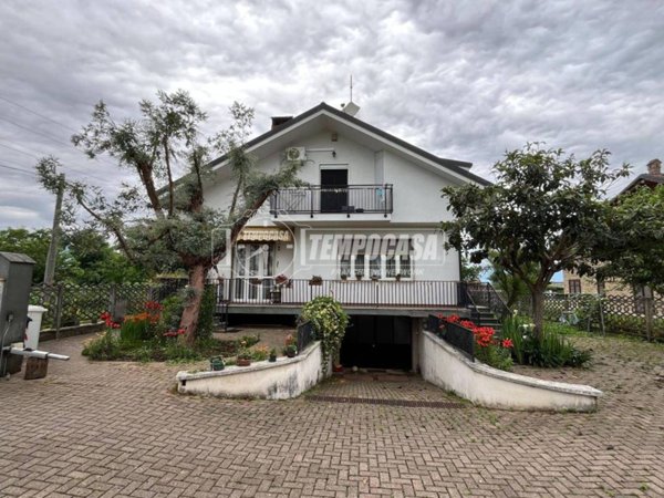 casa indipendente in vendita a Pianezza