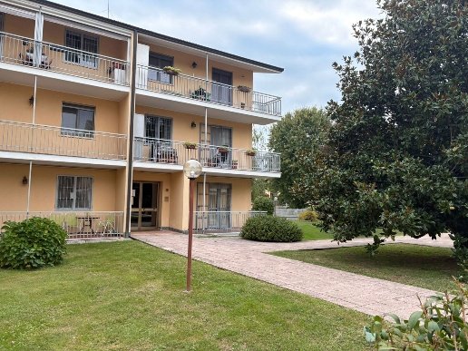 appartamento in vendita a Pianezza in zona Parucco