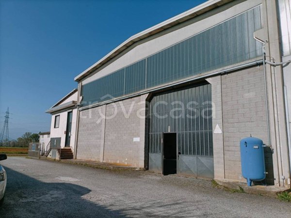 locale commerciale in vendita a Pianezza in zona Grange