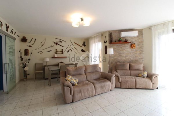 appartamento in vendita a Pianezza in zona Parucco