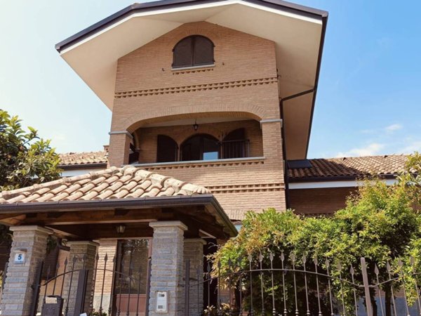 casa indipendente in vendita a Pianezza