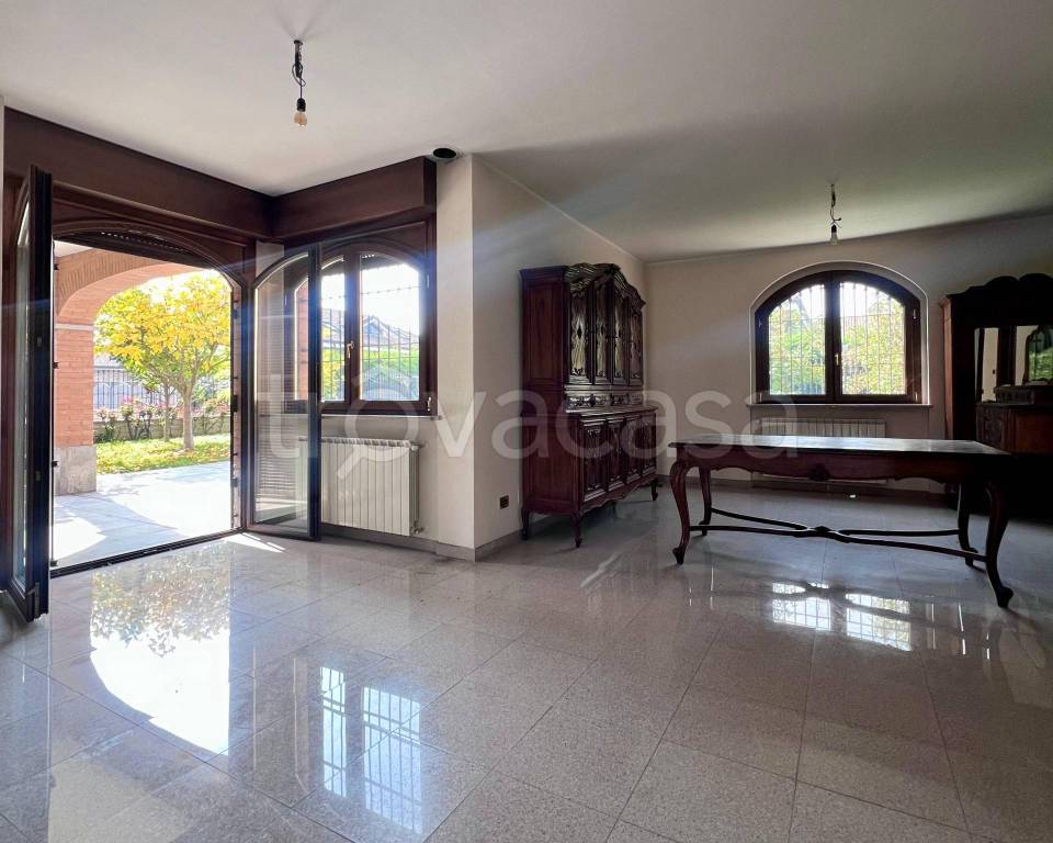 casa indipendente in vendita a Pianezza in zona Parucco