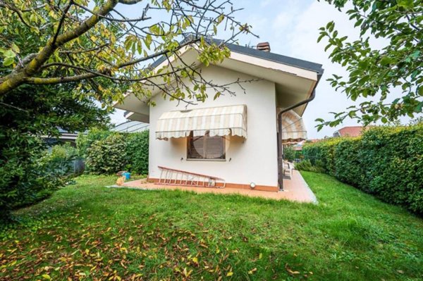 casa indipendente in vendita a Pianezza in zona Parucco