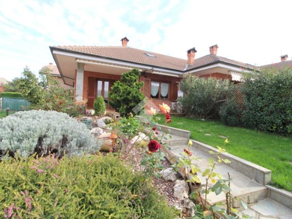 casa indipendente in vendita a Pianezza in zona Parucco