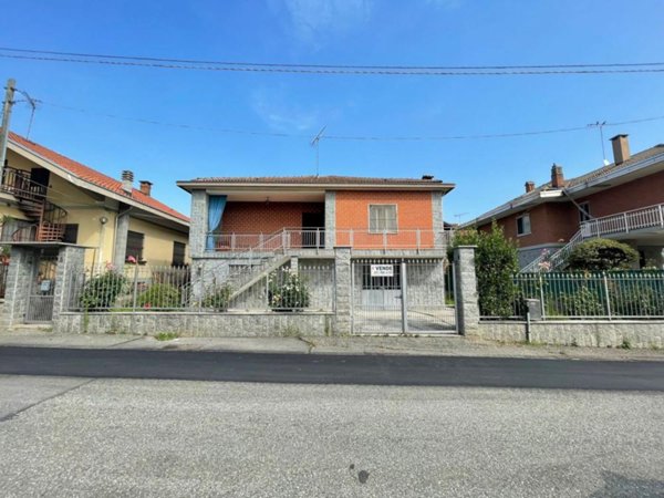 casa indipendente in vendita a Pianezza