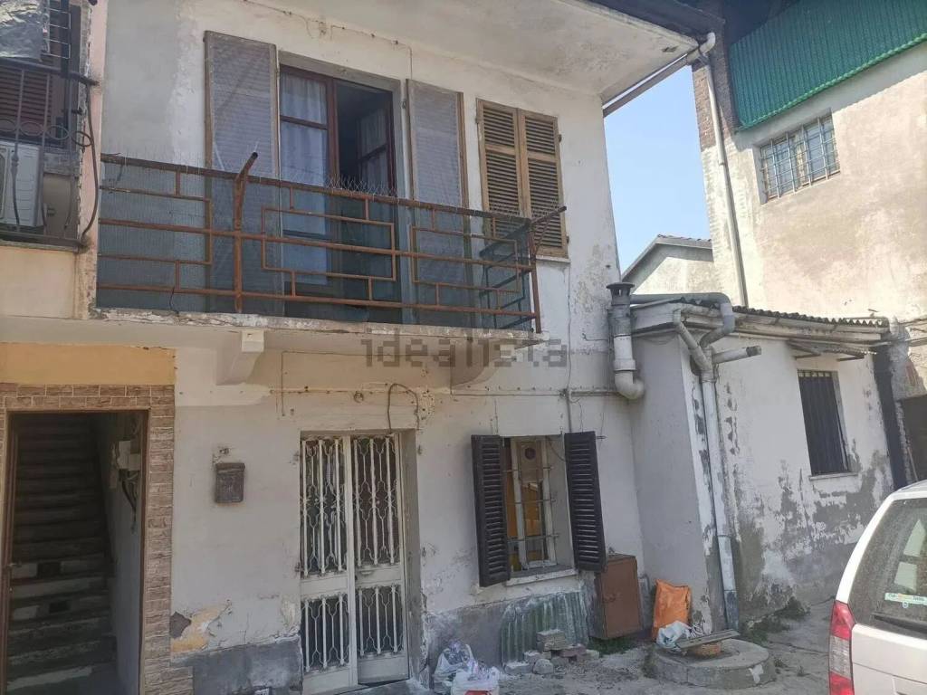 casa indipendente in vendita a Pianezza