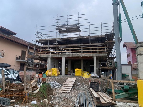 casa indipendente in vendita a Pianezza in zona Parucco