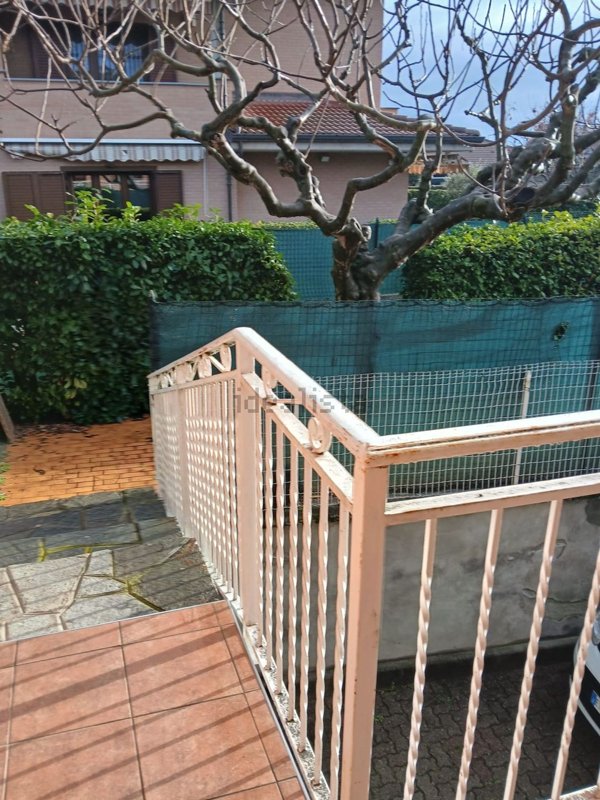 casa indipendente in vendita a Pianezza in zona Parucco