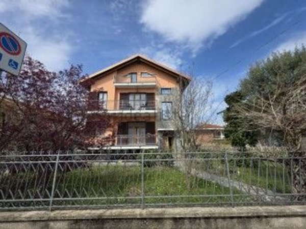 casa indipendente in vendita a Pianezza