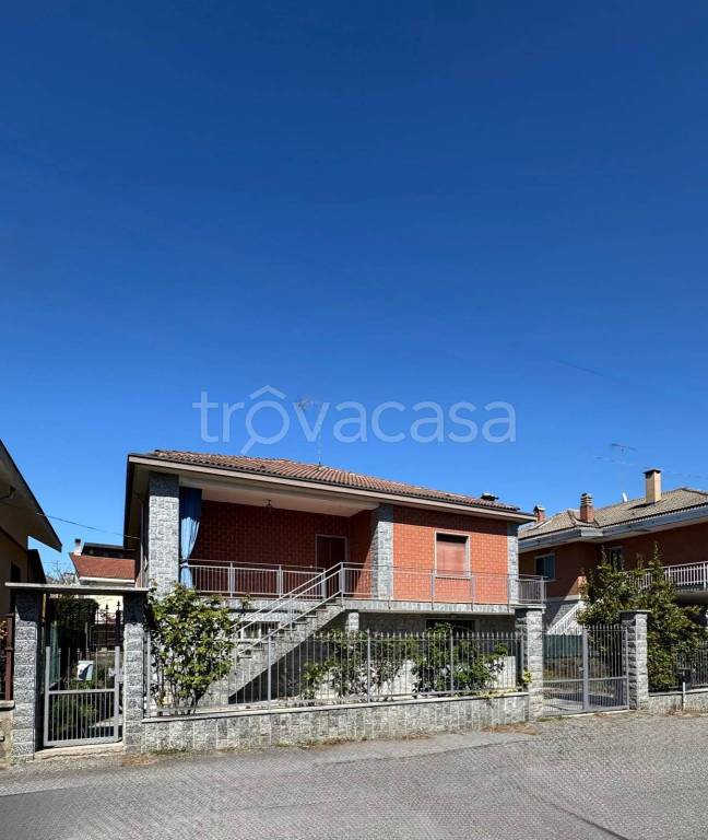 casa indipendente in vendita a Pianezza