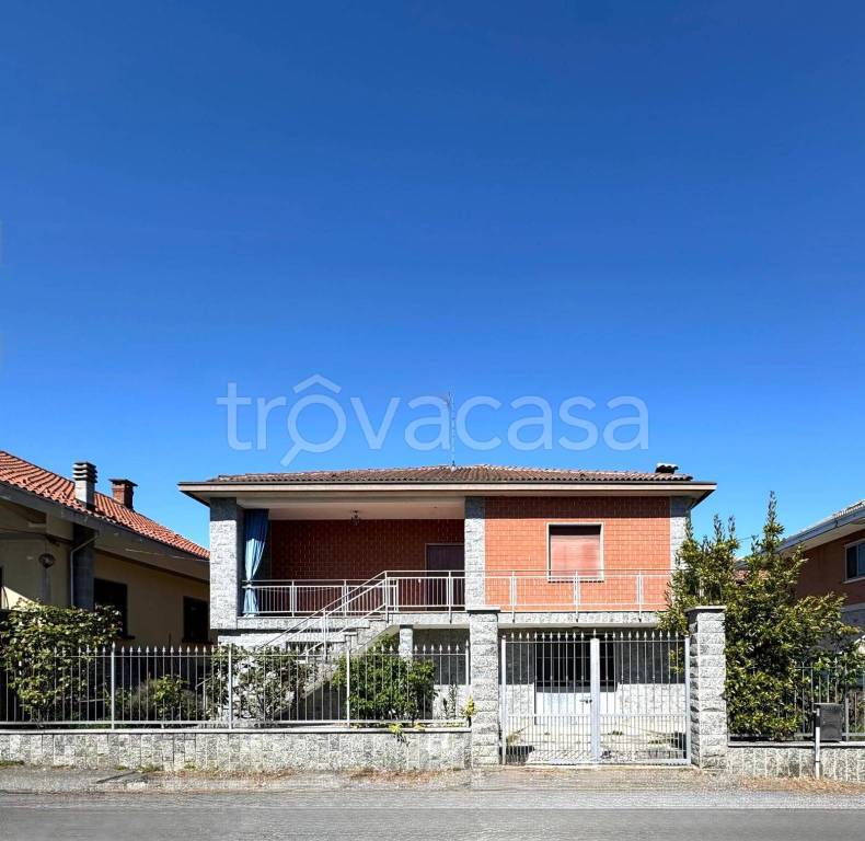 casa indipendente in vendita a Pianezza in zona Parucco
