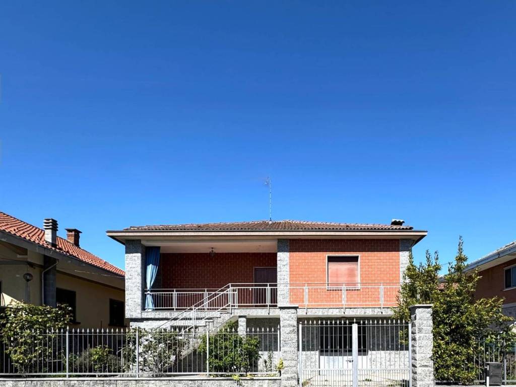 casa indipendente in vendita a Pianezza