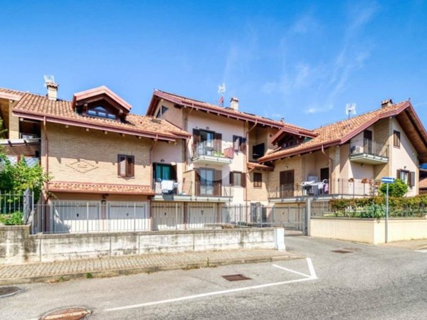 appartamento in vendita a Pianezza in zona Parucco