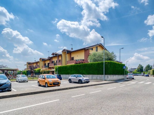 appartamento in vendita a Pianezza in zona Parucco