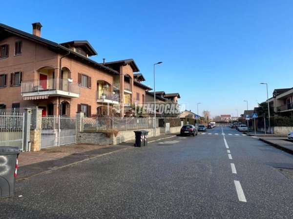 appartamento in vendita a Pianezza in zona Parucco