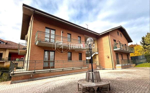 appartamento in vendita a Pianezza in zona Parucco