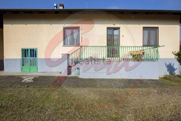 casa indipendente in vendita a Pianezza in zona Parucco