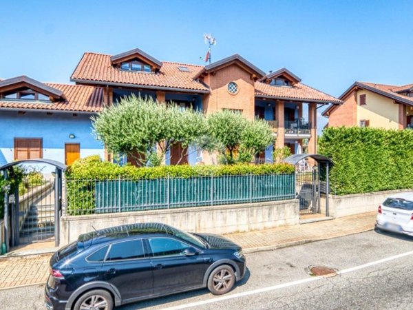 appartamento in vendita a Pianezza in zona Parucco