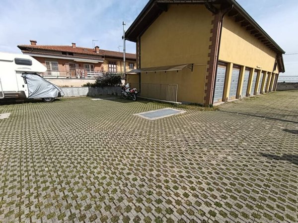 appartamento in vendita a Pianezza in zona Parucco