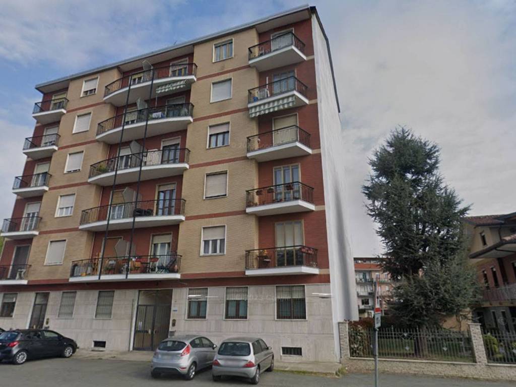 appartamento in vendita a Pianezza in zona Parucco