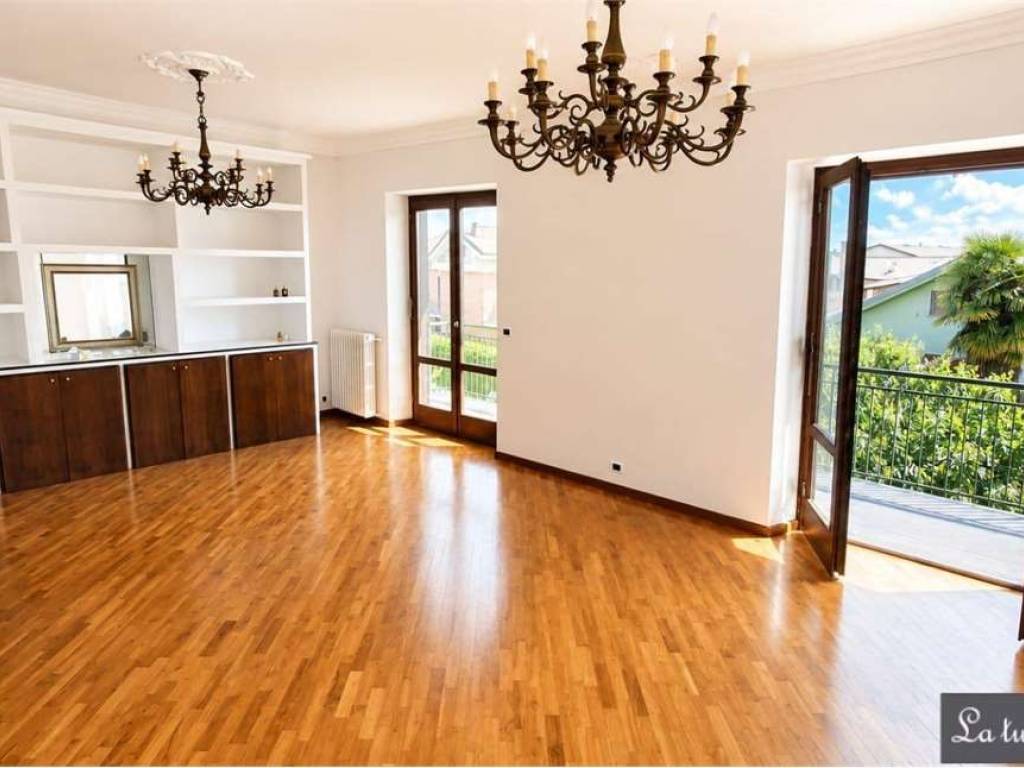 appartamento in vendita a Pianezza in zona Parucco