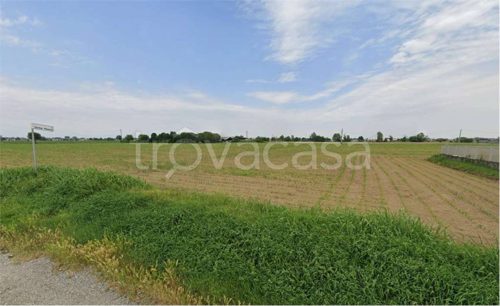 terreno edificabile in vendita a Castel Gabbiano