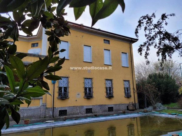 casa indipendente in vendita a Castelleone