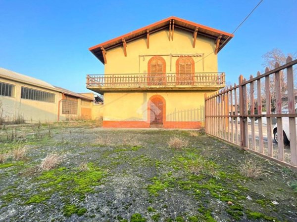 casa indipendente in vendita a Castelleone