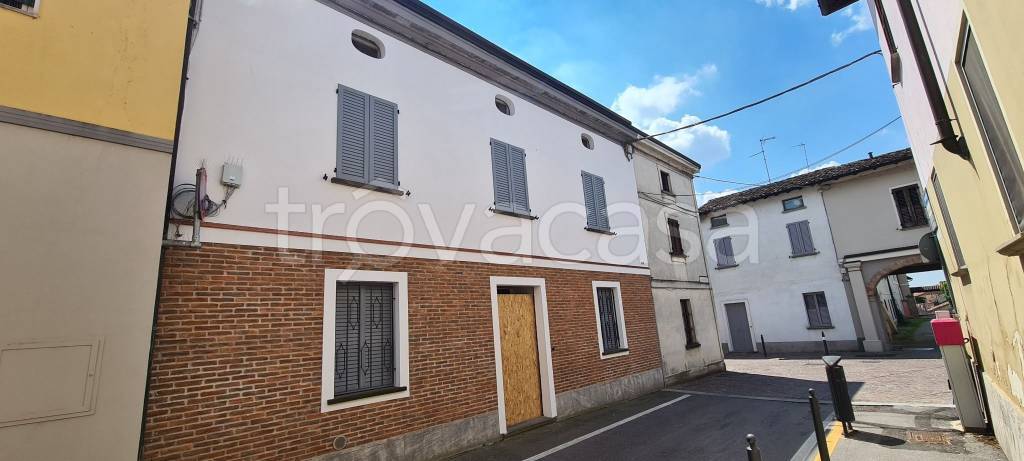 casa indipendente in vendita a Castelleone