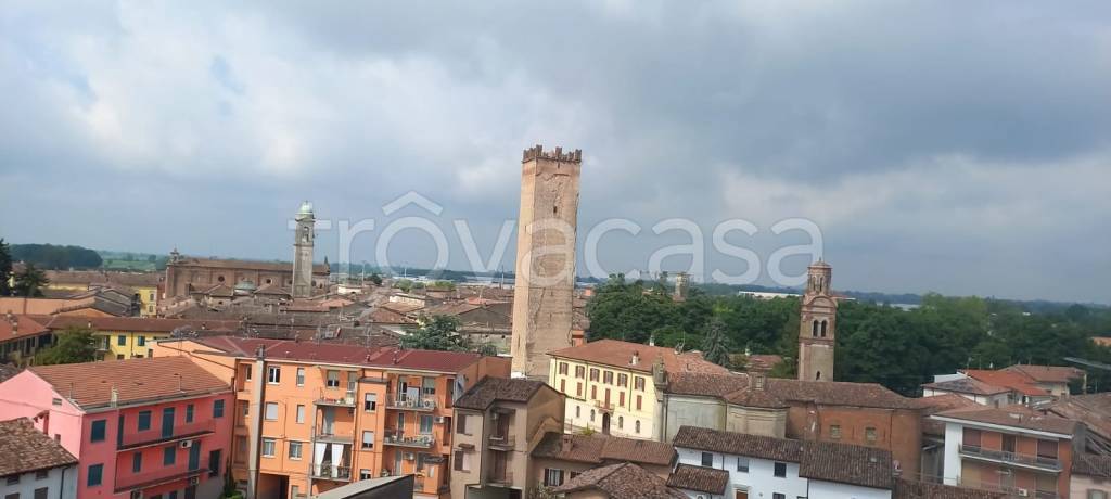 appartamento in vendita a Castelleone