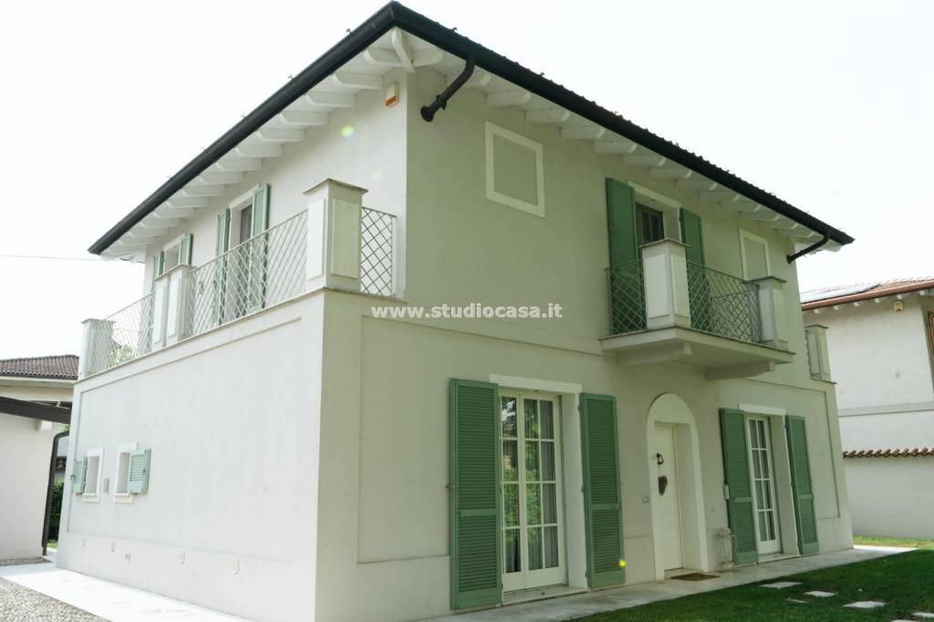 casa indipendente in vendita a Castelleone