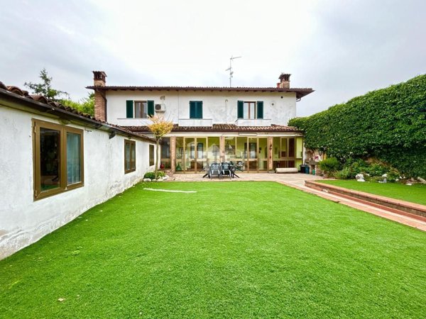 casa indipendente in vendita a Castelleone