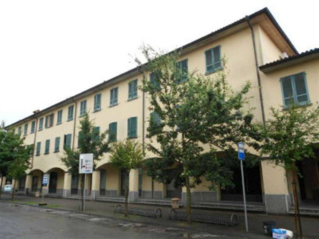 negozio in vendita a Castelleone