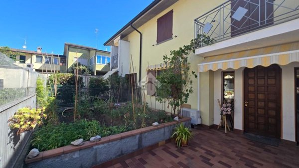 casa indipendente in vendita a Castelleone