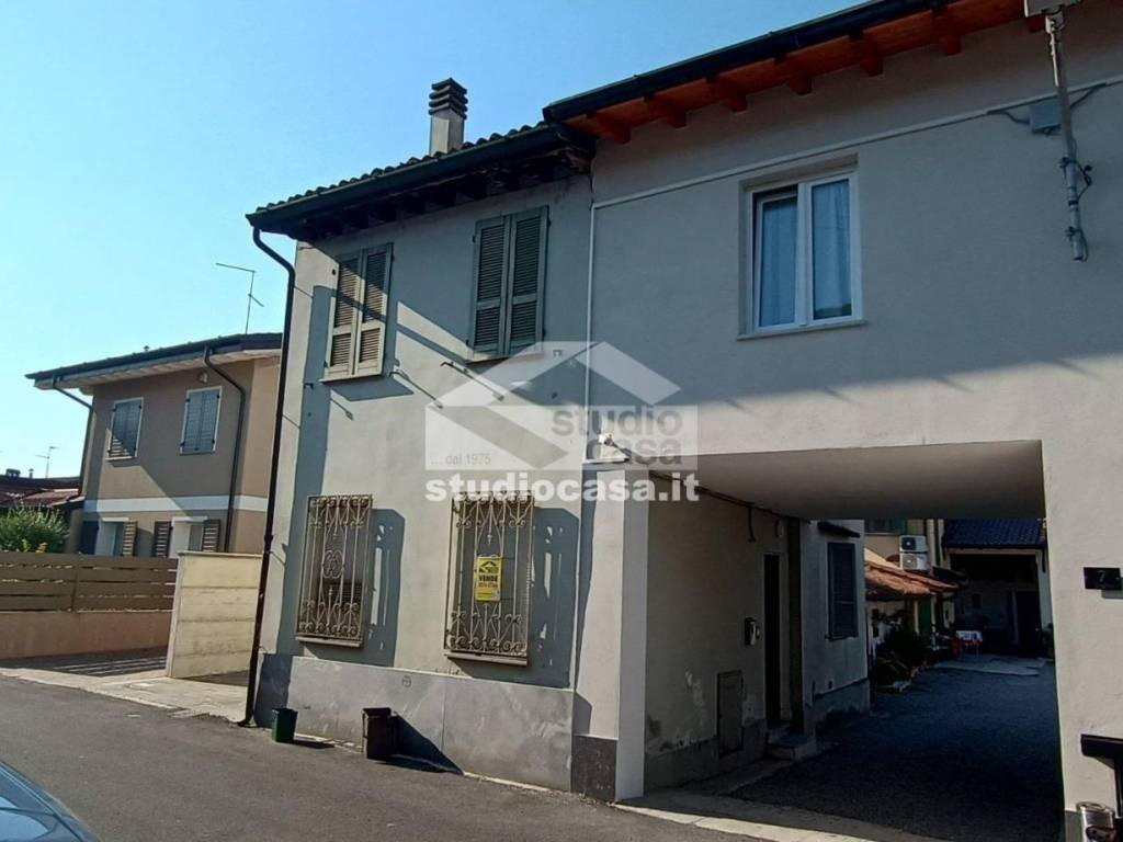 casa indipendente in vendita a Castelleone