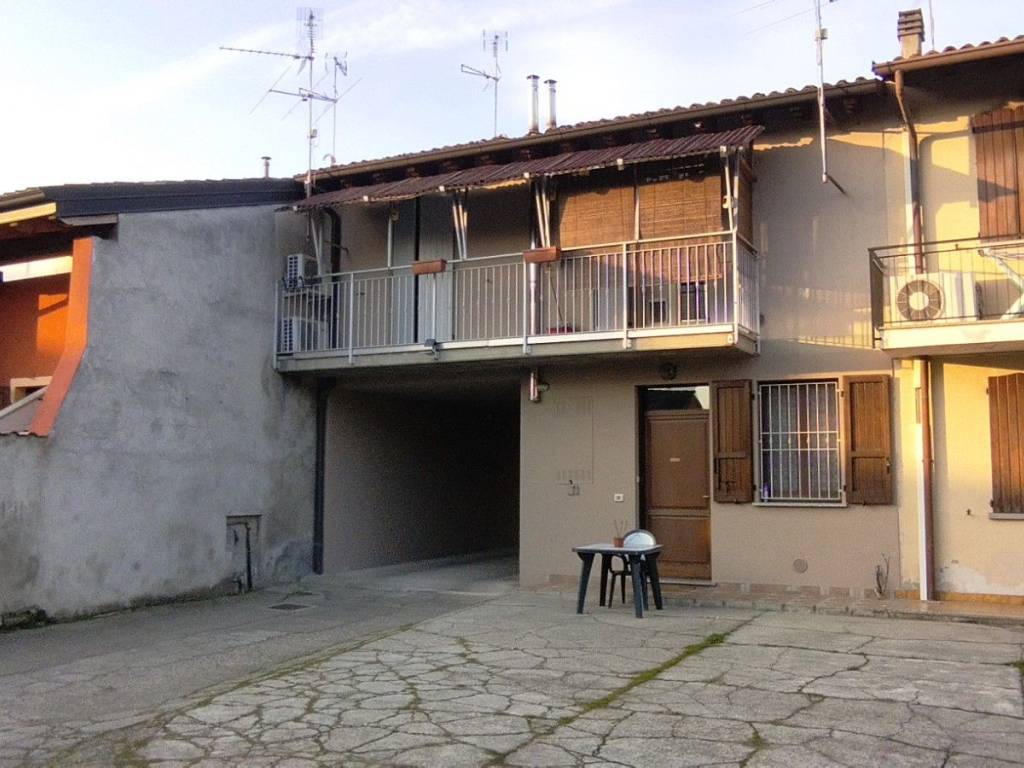 appartamento in vendita a Castelleone