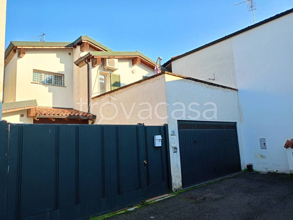 casa indipendente in vendita a Castelleone