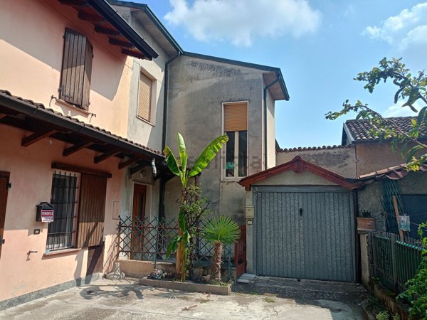 appartamento in vendita a Castelleone