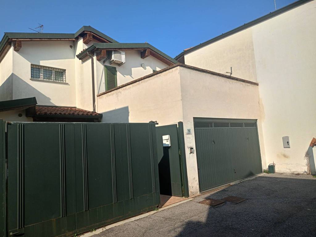 casa indipendente in vendita a Castelleone