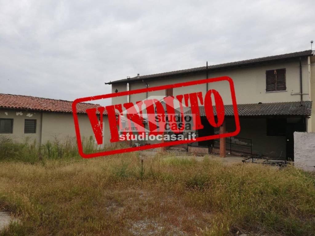 casa indipendente in vendita a Castelleone
