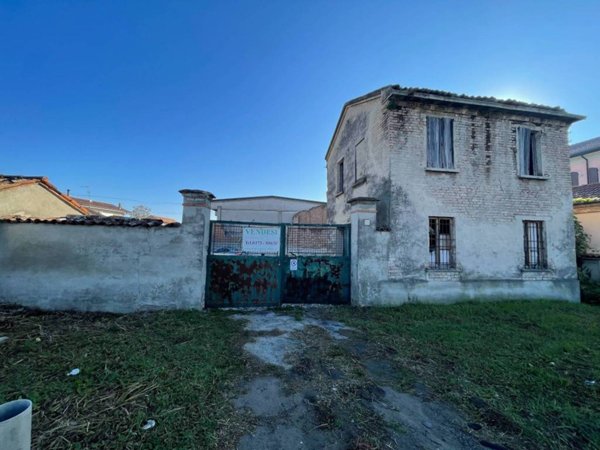 casa indipendente in vendita a Castelleone