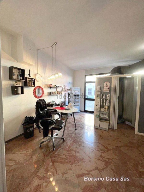 negozio in vendita a Castelleone