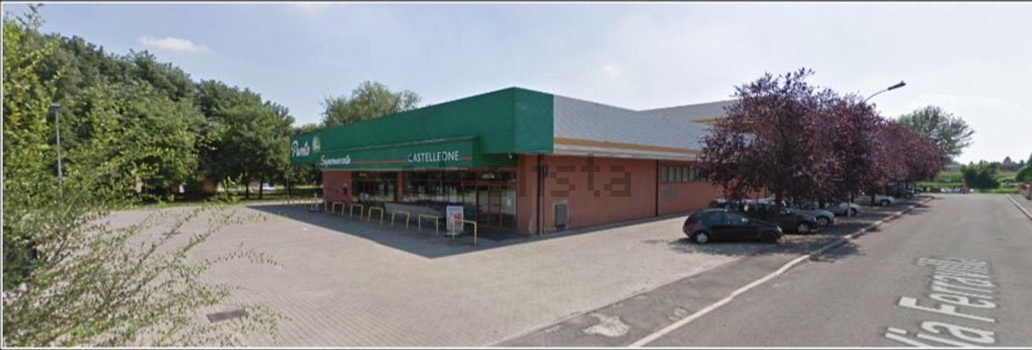 locale di sgombero in vendita a Castelleone