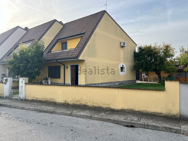 casa indipendente in vendita a Castelleone