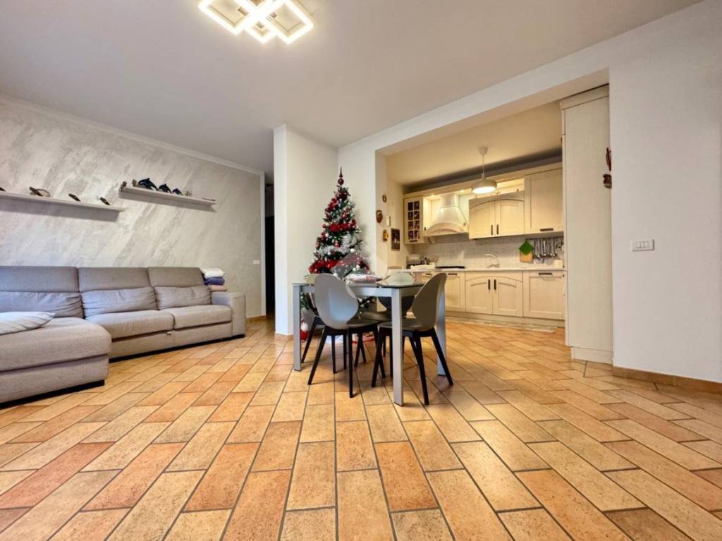 appartamento in vendita a Castelleone