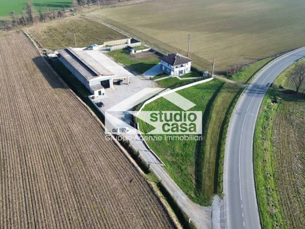 casa indipendente in vendita a Castelleone