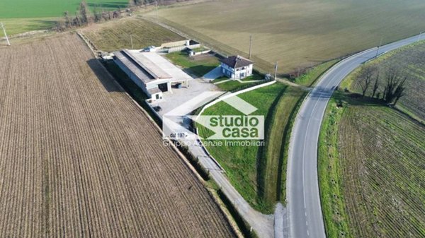 casa indipendente in vendita a Castelleone